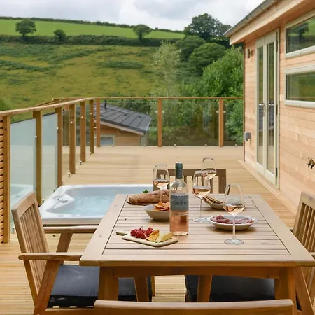 4 Valley View Looe
