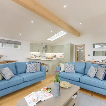 4 Valley View